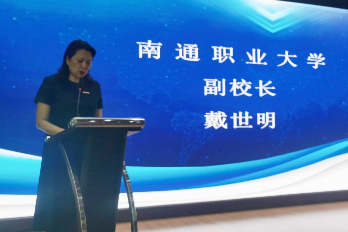 戴校长讲话原图_副本.jpg