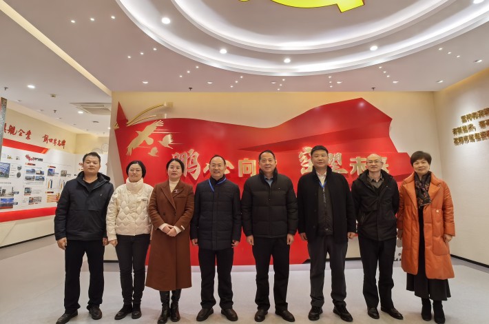 合影_副本.jpg