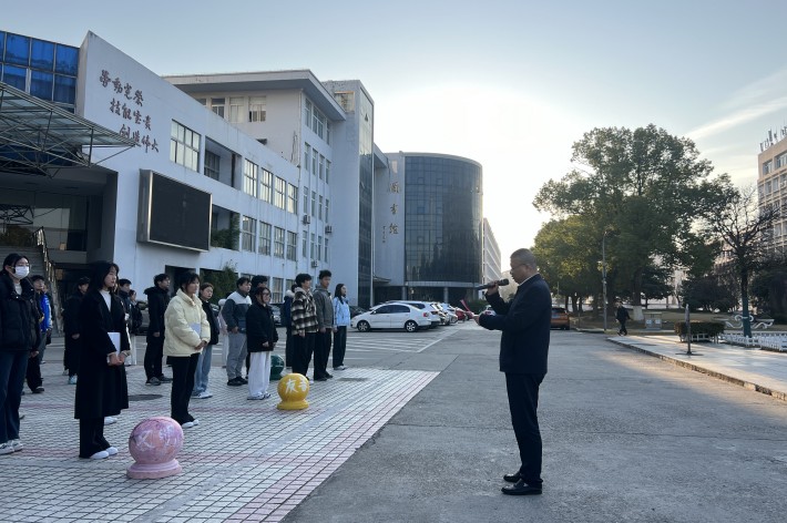 陈书记讲话_副本.jpg