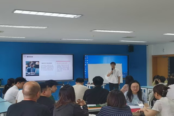 经管_副本.jpg