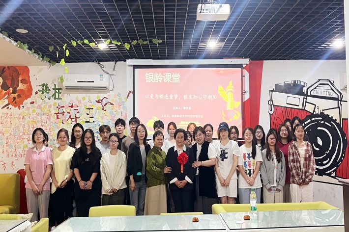 合影_副本.jpg