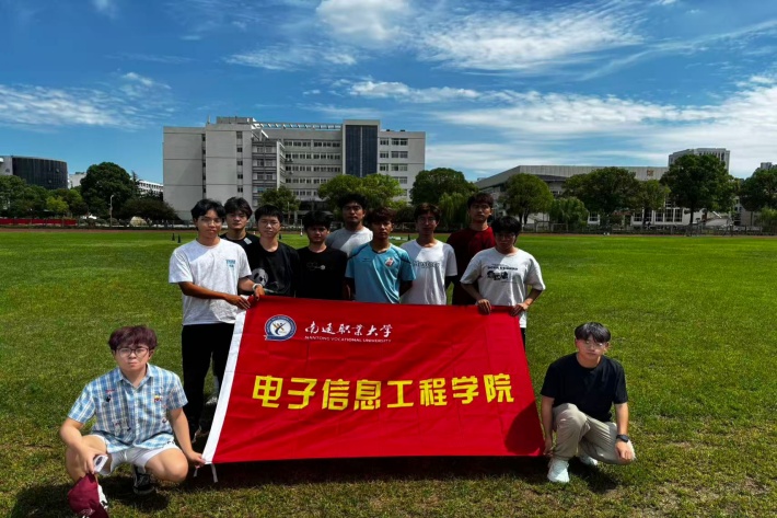 D1117128224192A8CCC4503BFB715512_副本.jpg