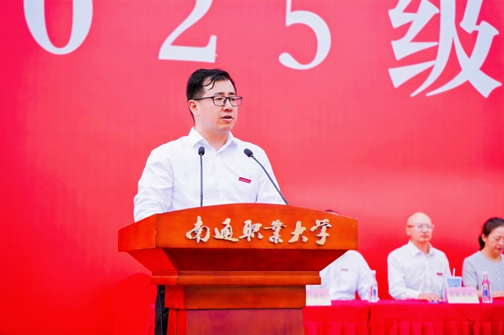 任航_副本.jpg