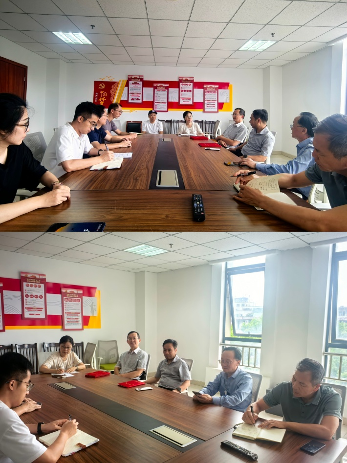 电子学院新老教师心声座谈会_副本.jpg