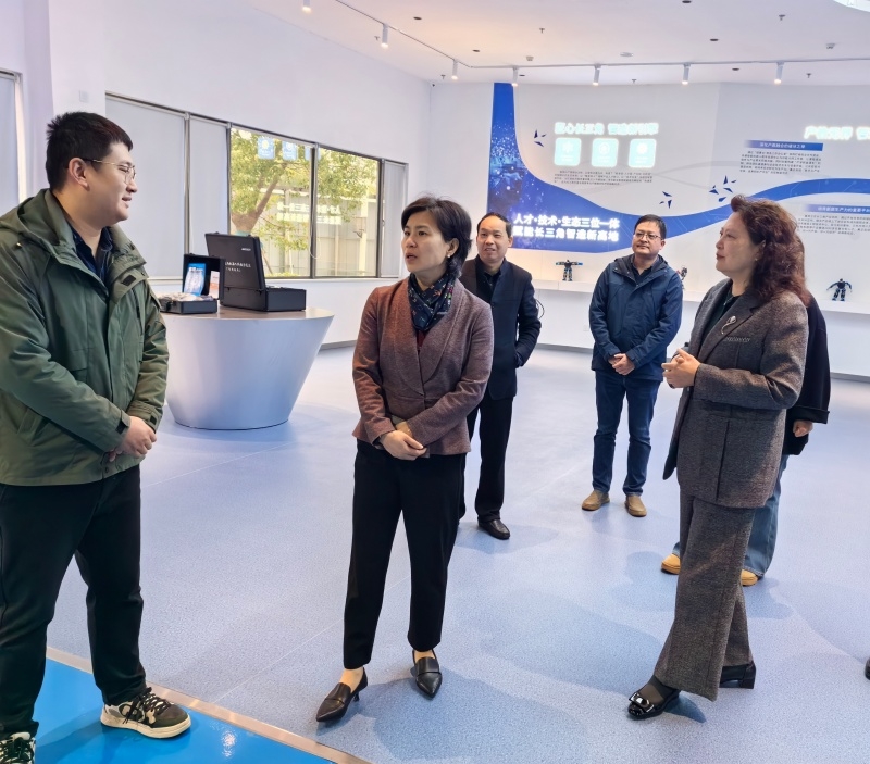 党委副书记、校长方季红调研我校产教融合公共实训基地