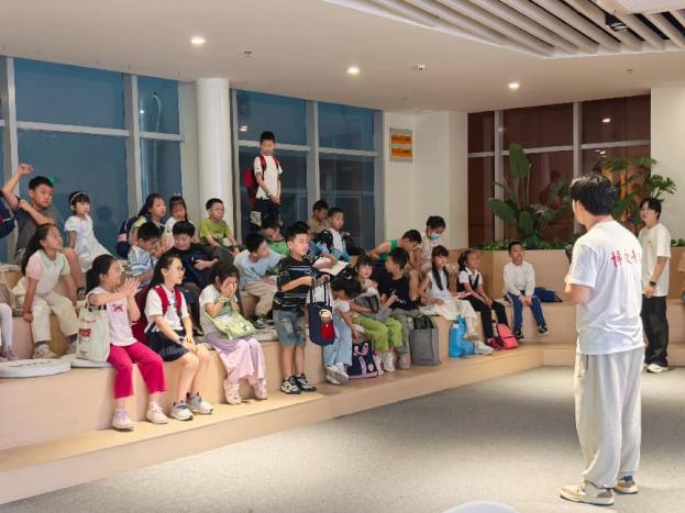 博爱青春丨数字创意学院“艺路先锋”团队联合市中心血站开展“身体的超级英雄”血液生理知识公益宣讲活动